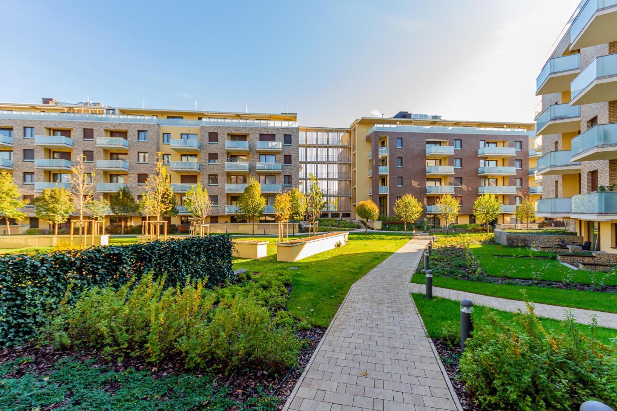 Luxury Cordia Apartment With Free Parking ブダペスト エクステリア 写真