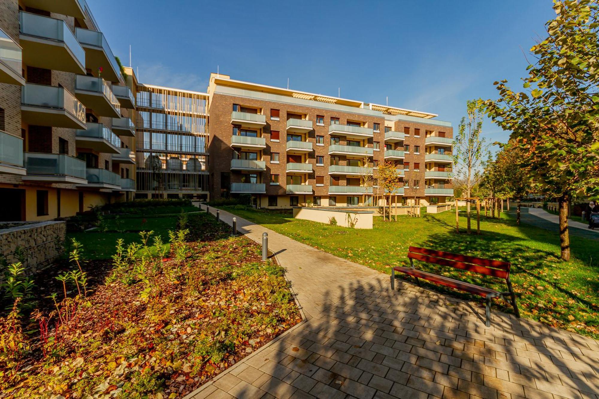 Luxury Cordia Apartment With Free Parking ブダペスト エクステリア 写真