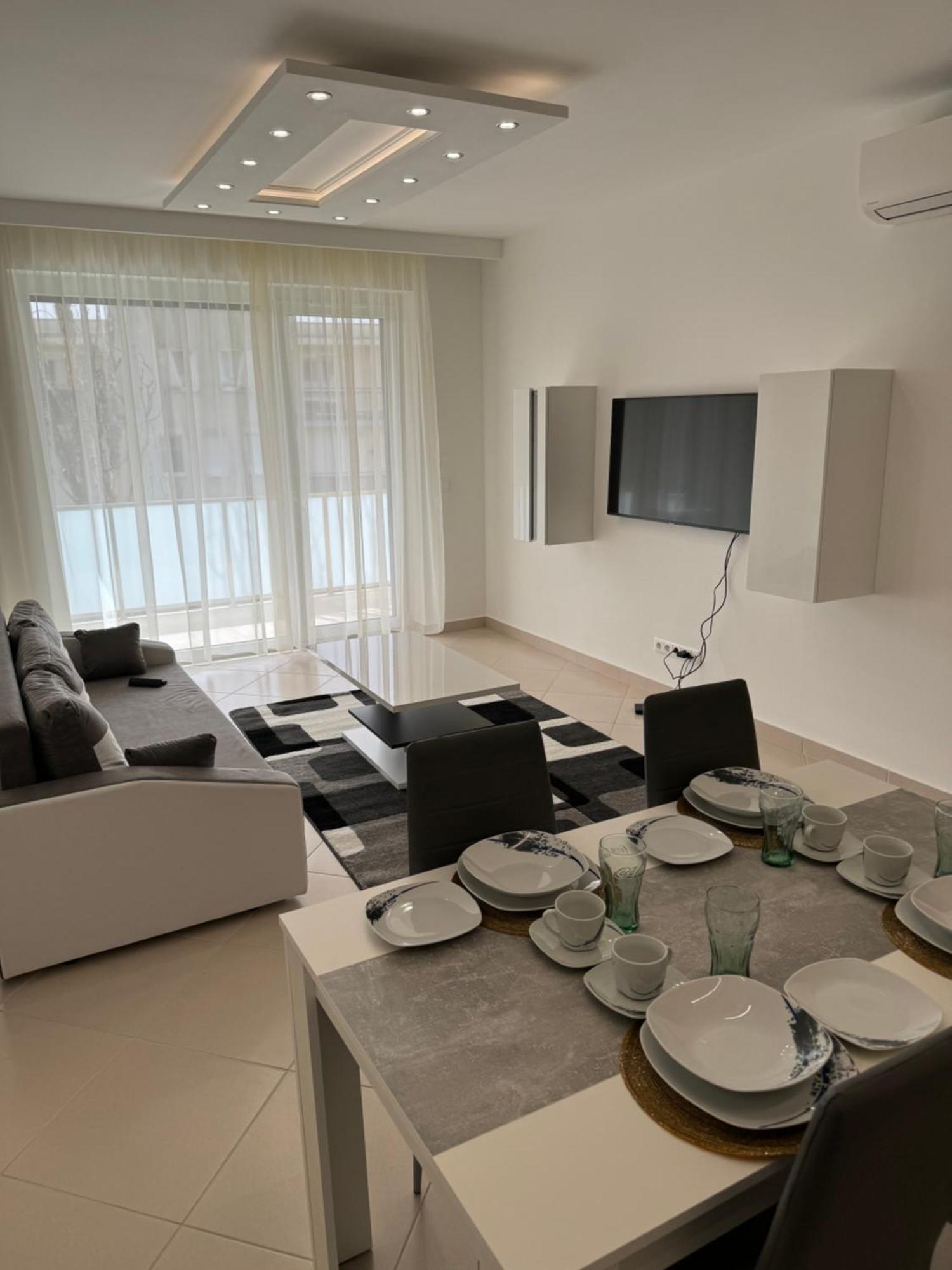 Luxury Cordia Apartment With Free Parking ブダペスト エクステリア 写真
